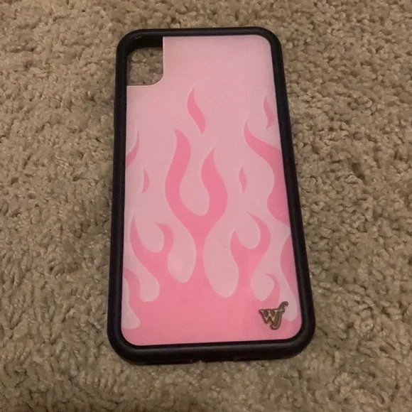 Wallflower | Cell Phones & Accessories | Wallflower Iphone Case | Poshmark